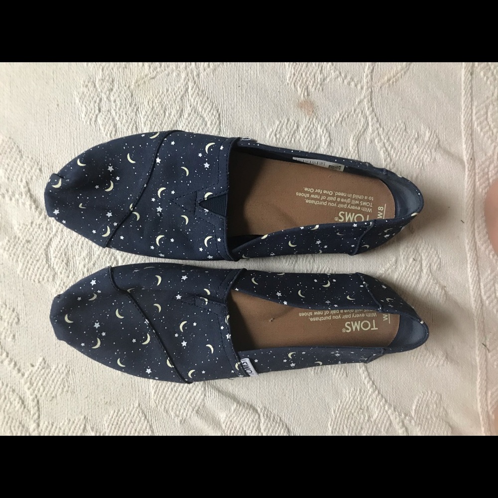 New worn celestial glow in the dark Toms!
